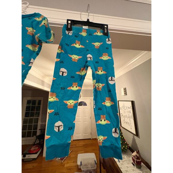Star Wars The Mandalorian Grogu Pajama Set – Size 5T - Picture 6 of 9